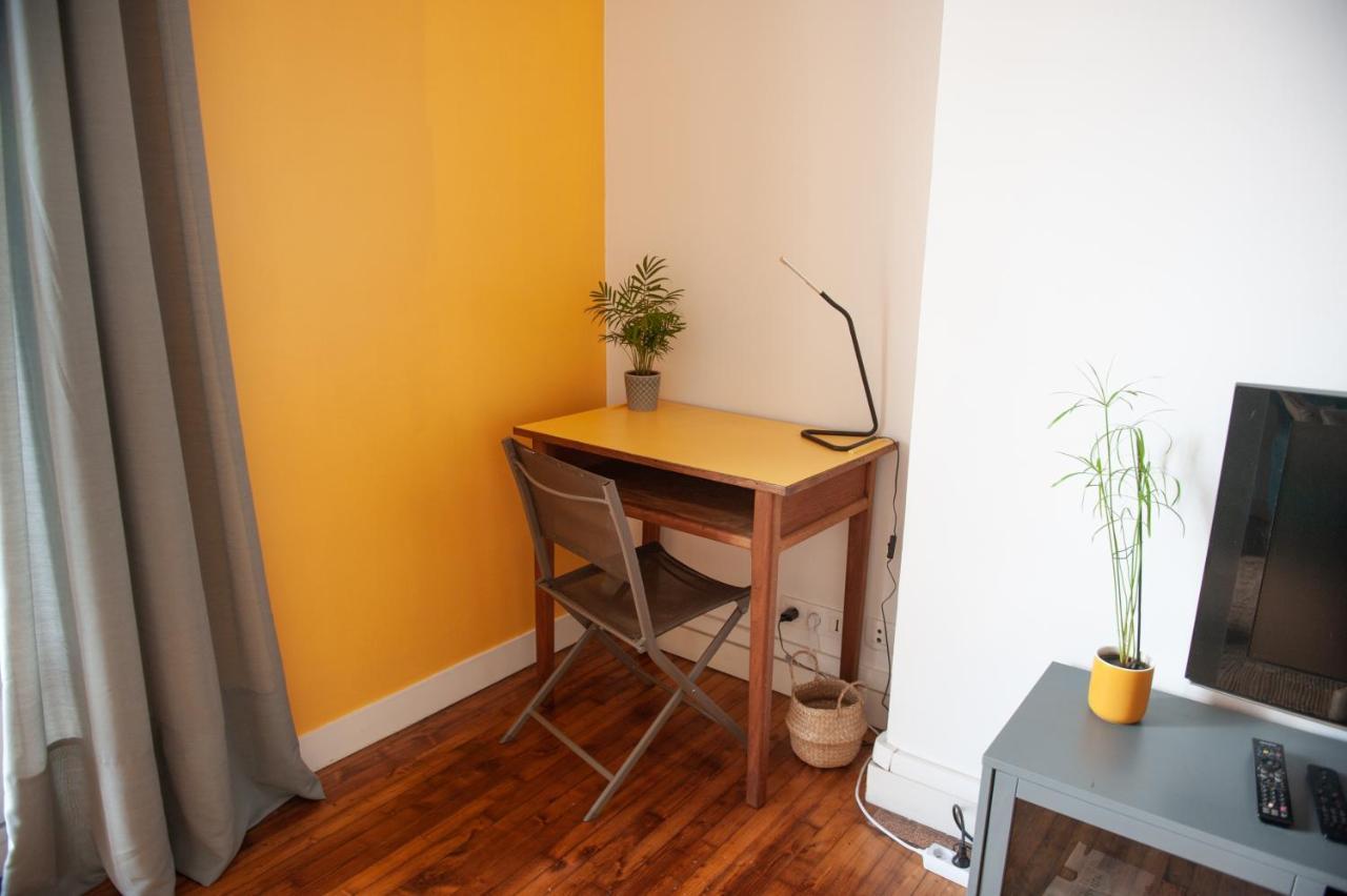 Appartement Spacieux Avec Balcon Et Parking Brest Exterior photo